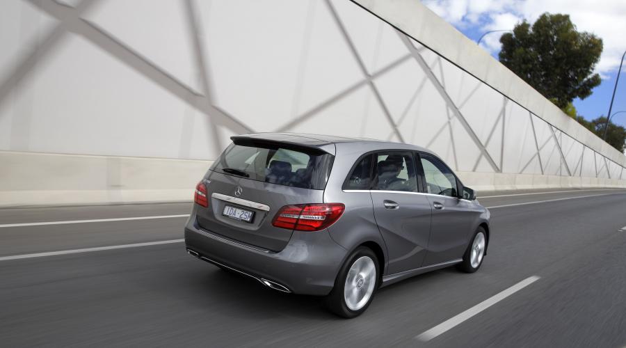  Mercedes-Benz B200 Urban Line 2015 года  (AU) (фото 12 из 28)